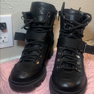 GBG Los Angeles Women's Black Moto Boots